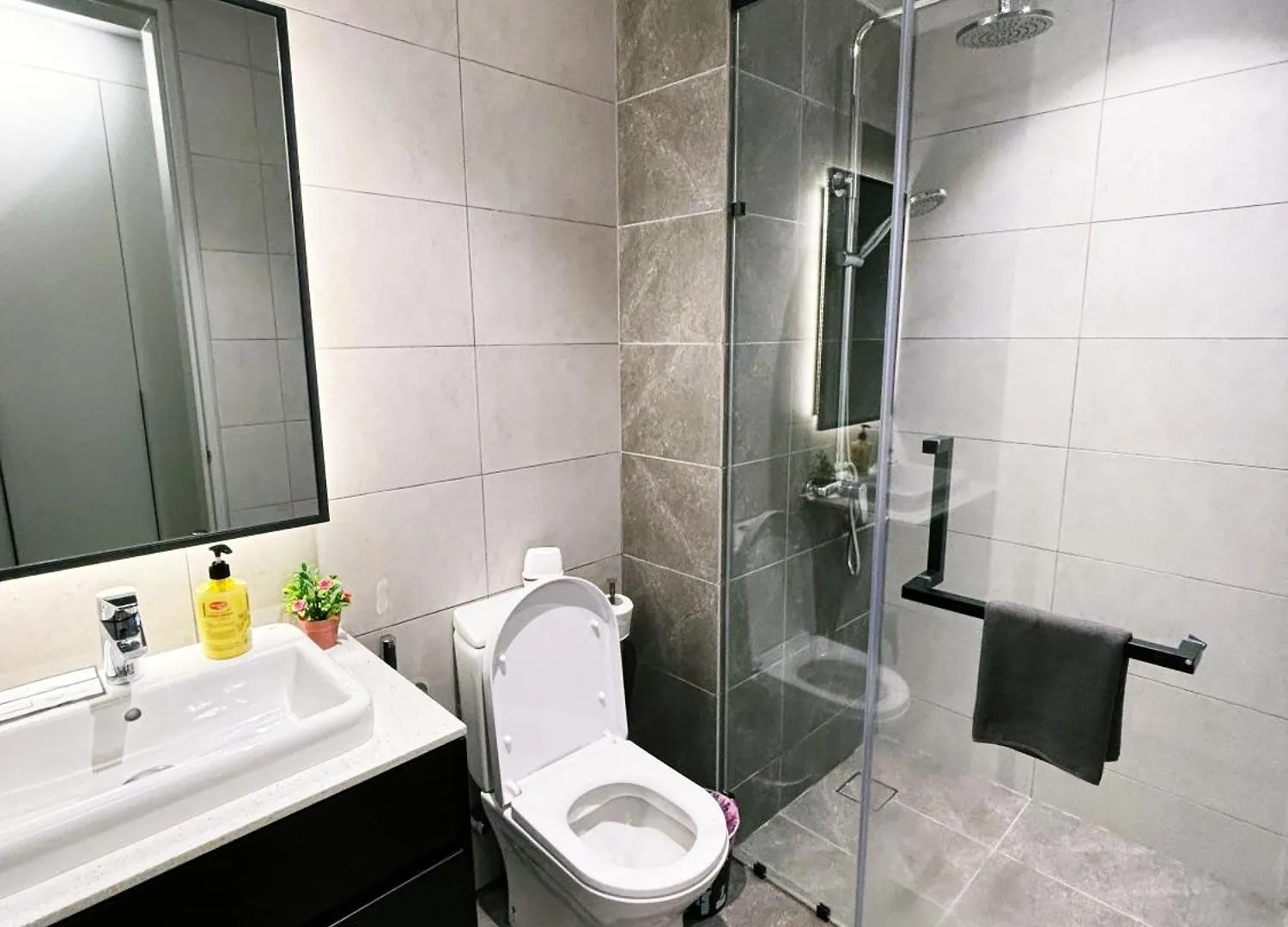 Axon Residences Bukit Bintang By Times Square Kuala Lumpur